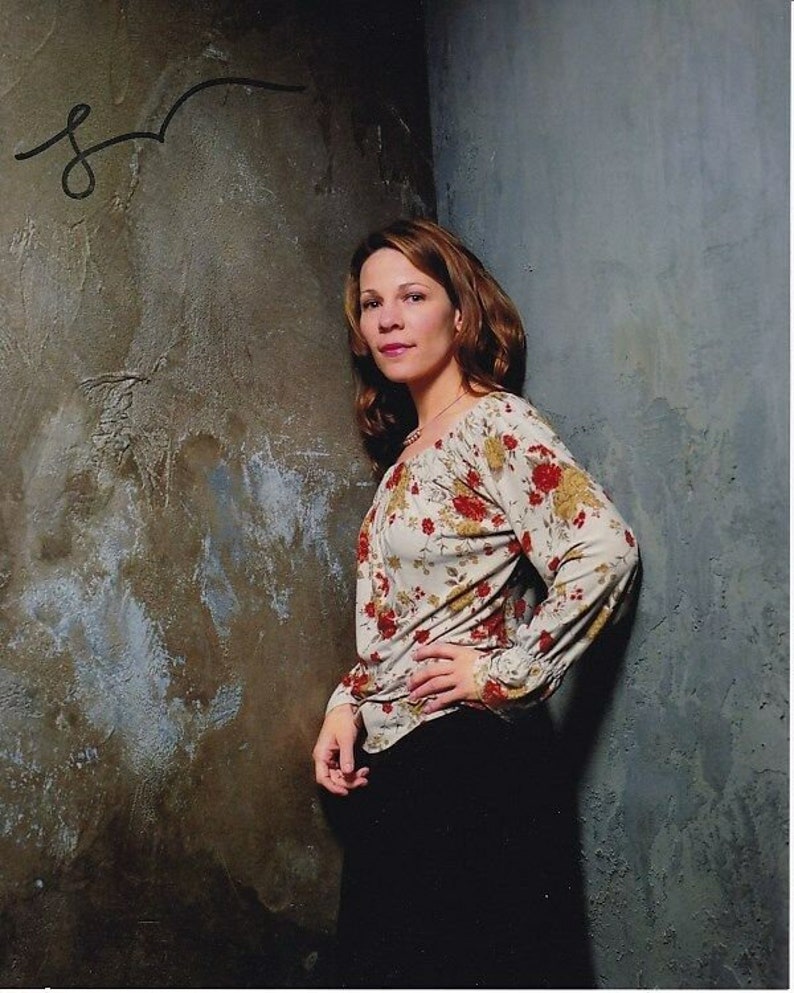 Lili taylor signed autographed Photo Poster painting