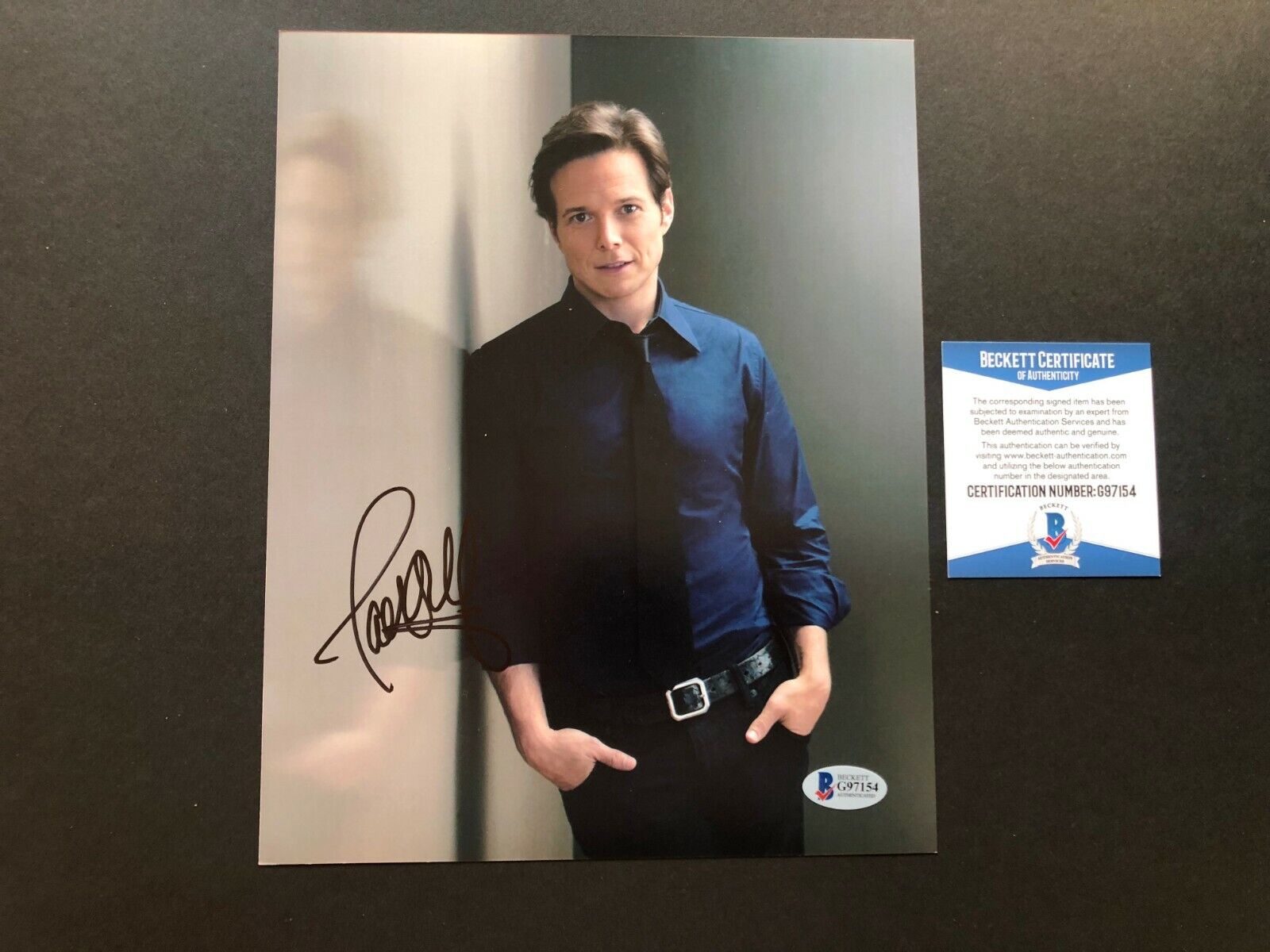 Scott Wolf Hot! signed autographed 8x10 Photo Poster painting Beckett BAS coa