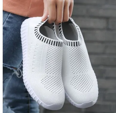 Lucyever breathable mesh sneakers women spring 2021 flat heel plus size 43 soft bottom walking shoes woman knitted loafers flats