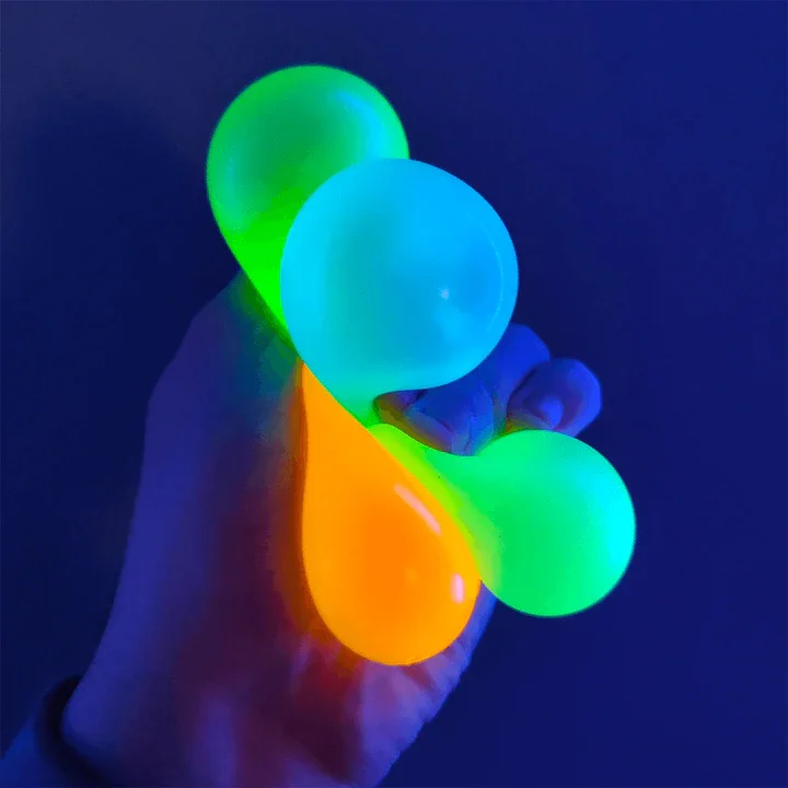 DREAMBALLS (4 PACK) - GLOW CEILING BALLS