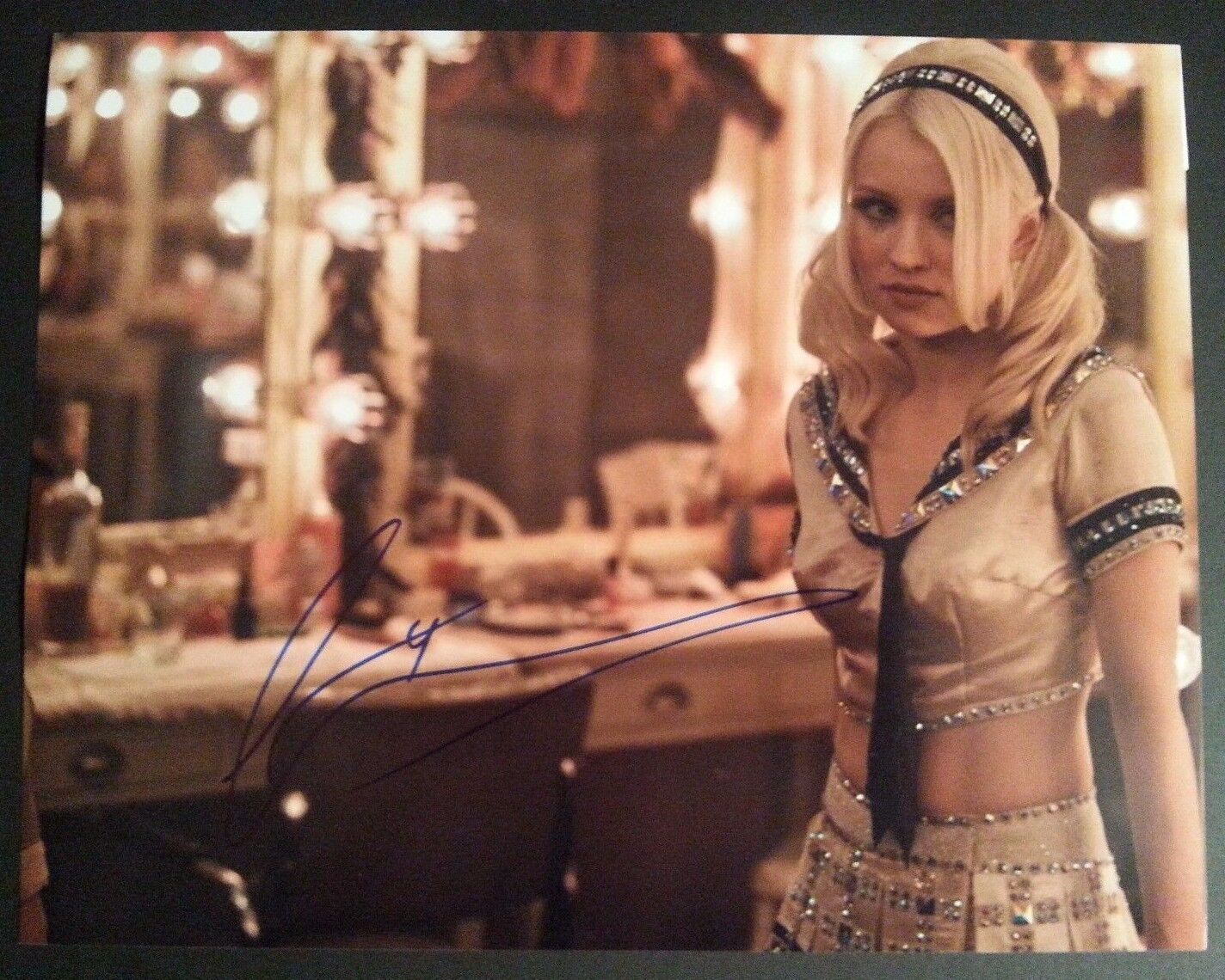 EMILY BROWNING Authentic Hand-Signed SUCKER PUNCH