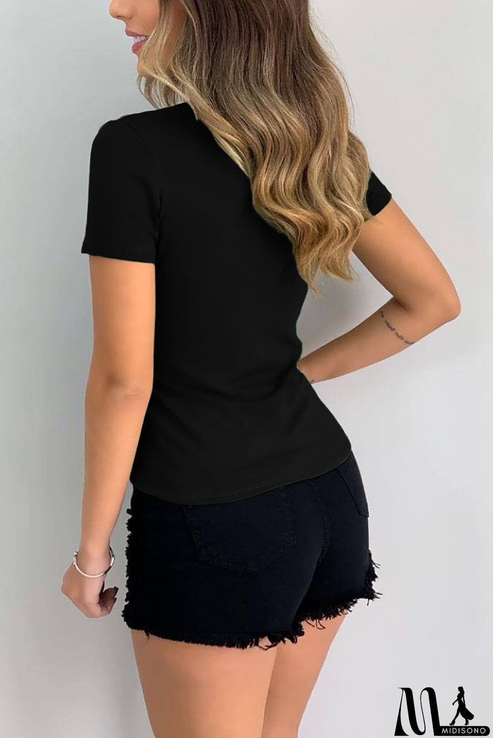 MidiSono - Solid Color V Neck Bodycon T-shirt