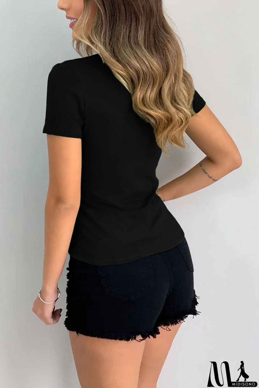 MidiSono - Solid Color V Neck Bodycon T-shirt