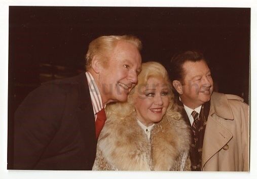 Ginger Rogers, Van Johnson & Donald O'Connor - Original Vintage Candid Photo Poster painting