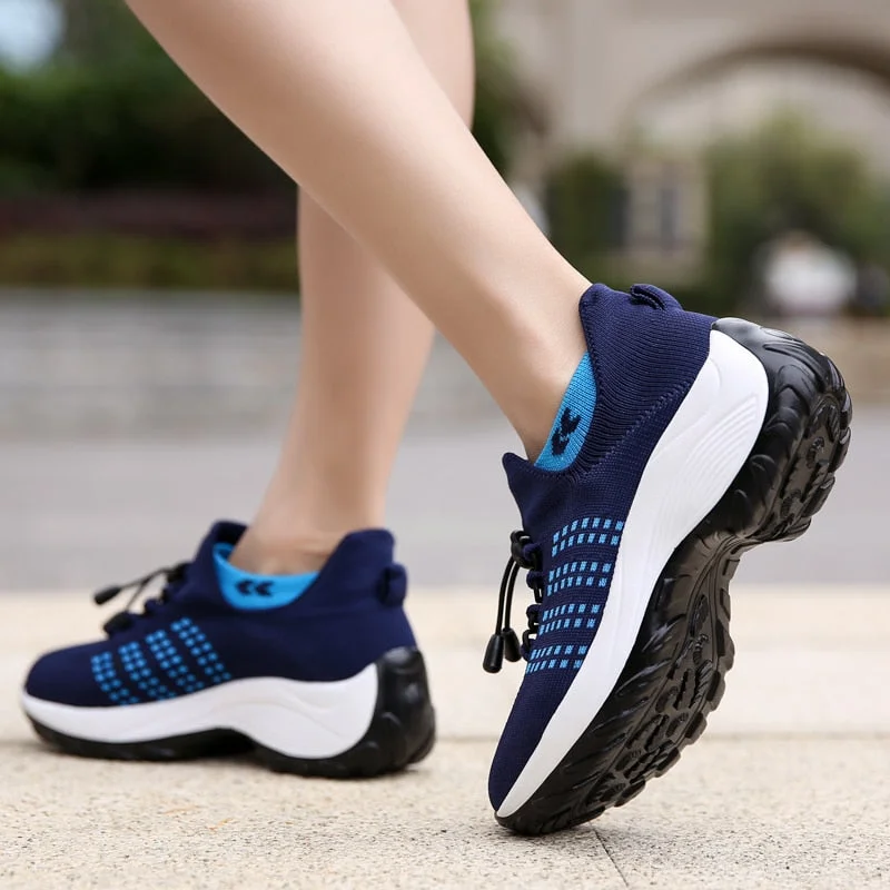Women Sneakers Fashion Breathable Mesh Casual Shoes Platform Sneakers Men Platform Slip-On Sneakers Walking Running Shoes