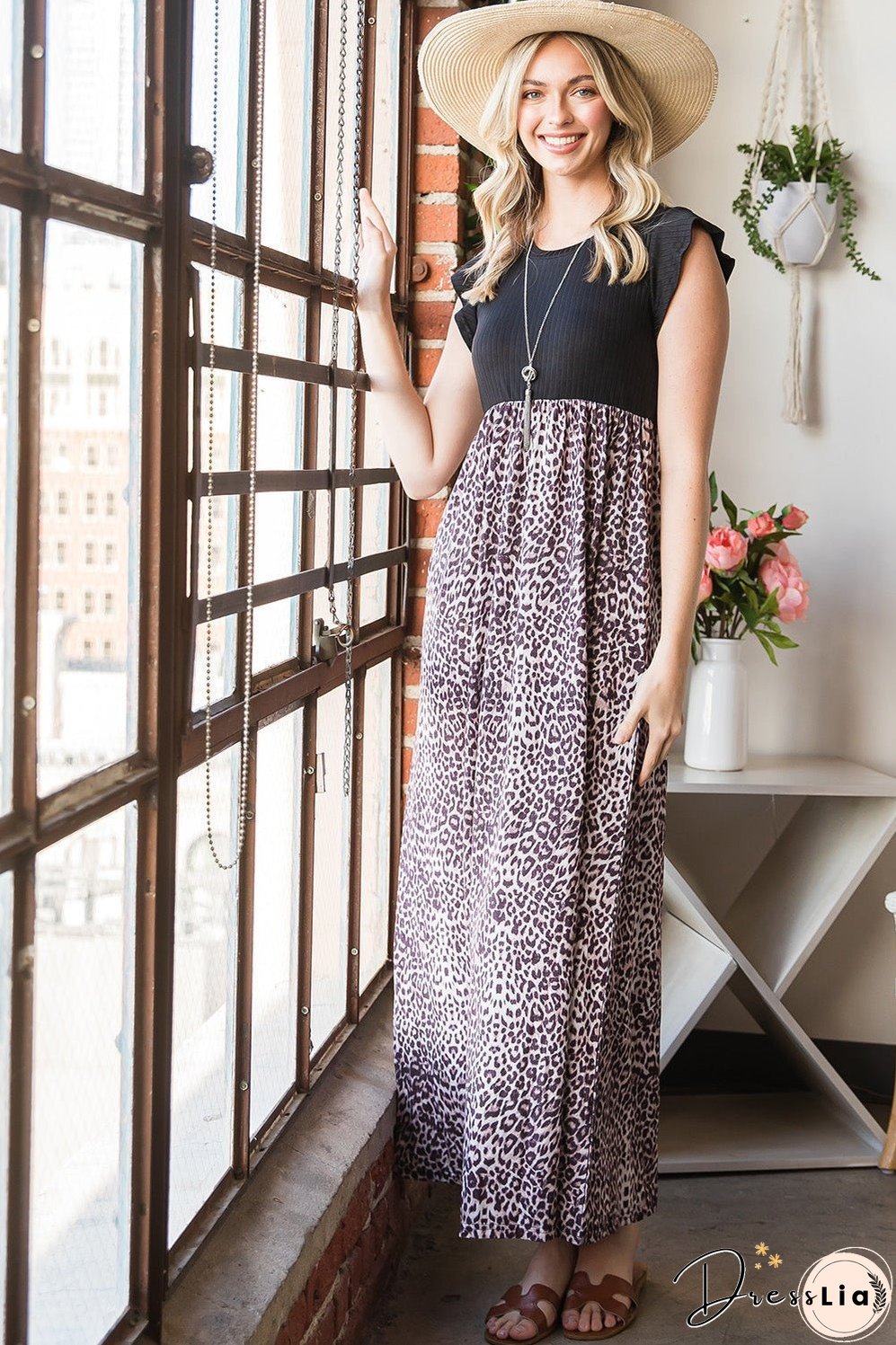 Leopard Print Round Neck Maxi Dress with Pockets
