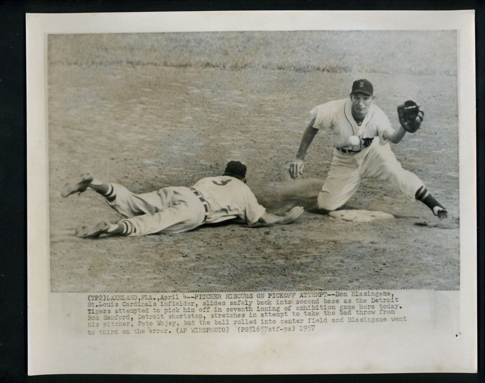 Ron Samford & Don Blasingame 1957 Press Photo Poster painting Detroit Tigers St. Louis Cardinals