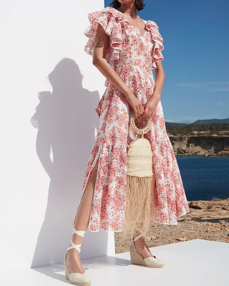 Midi dress with irregular lace sleeves