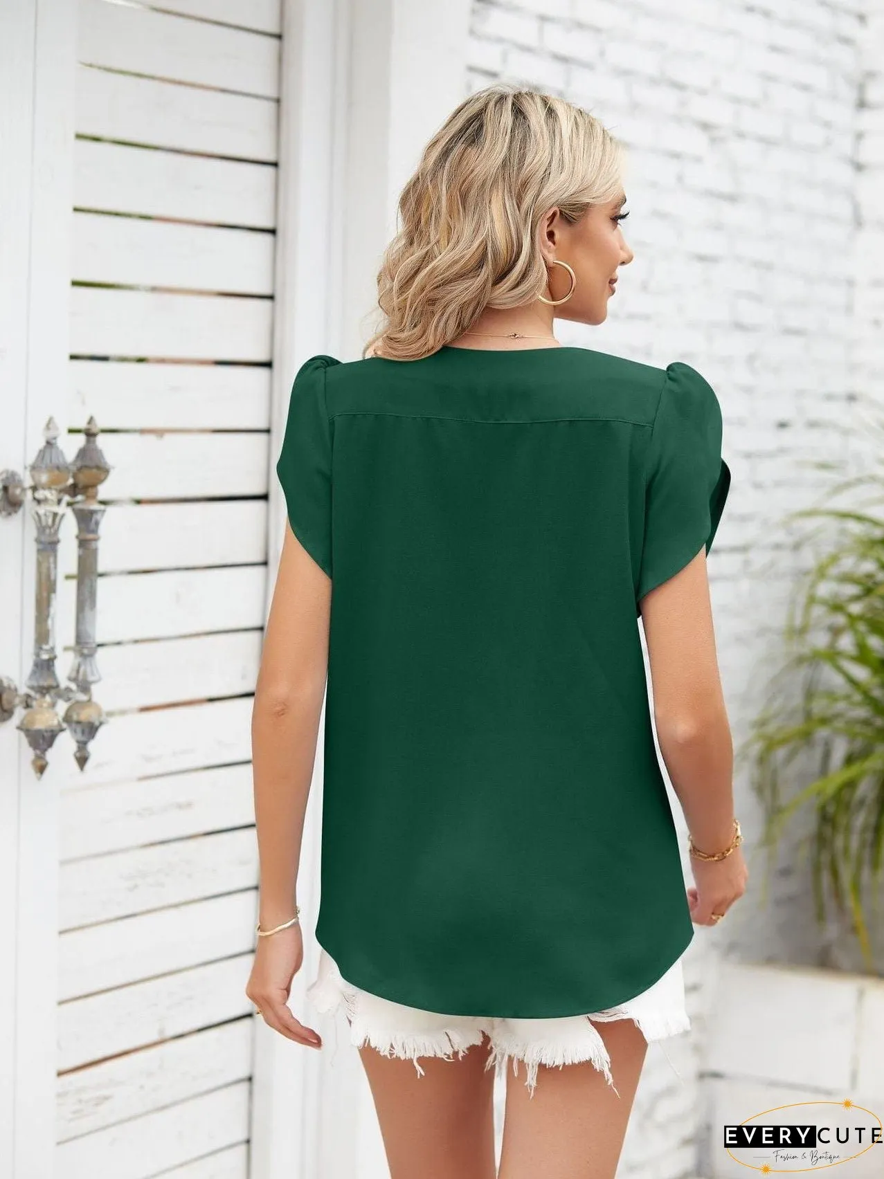 Loose-Fitting Short Sleeve Mock Neck Top