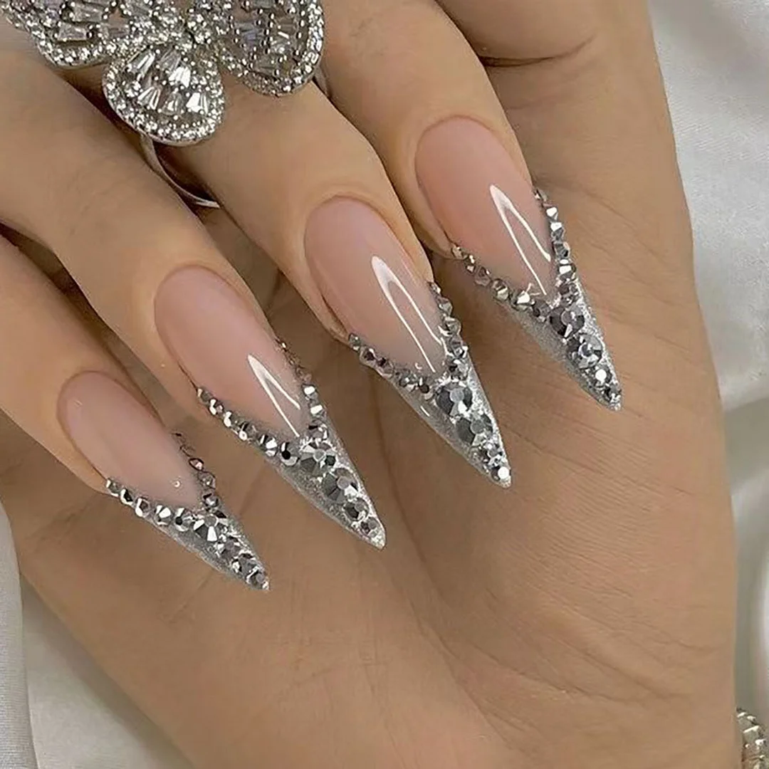 Glitter Shimmering Diamond Wearing Nail