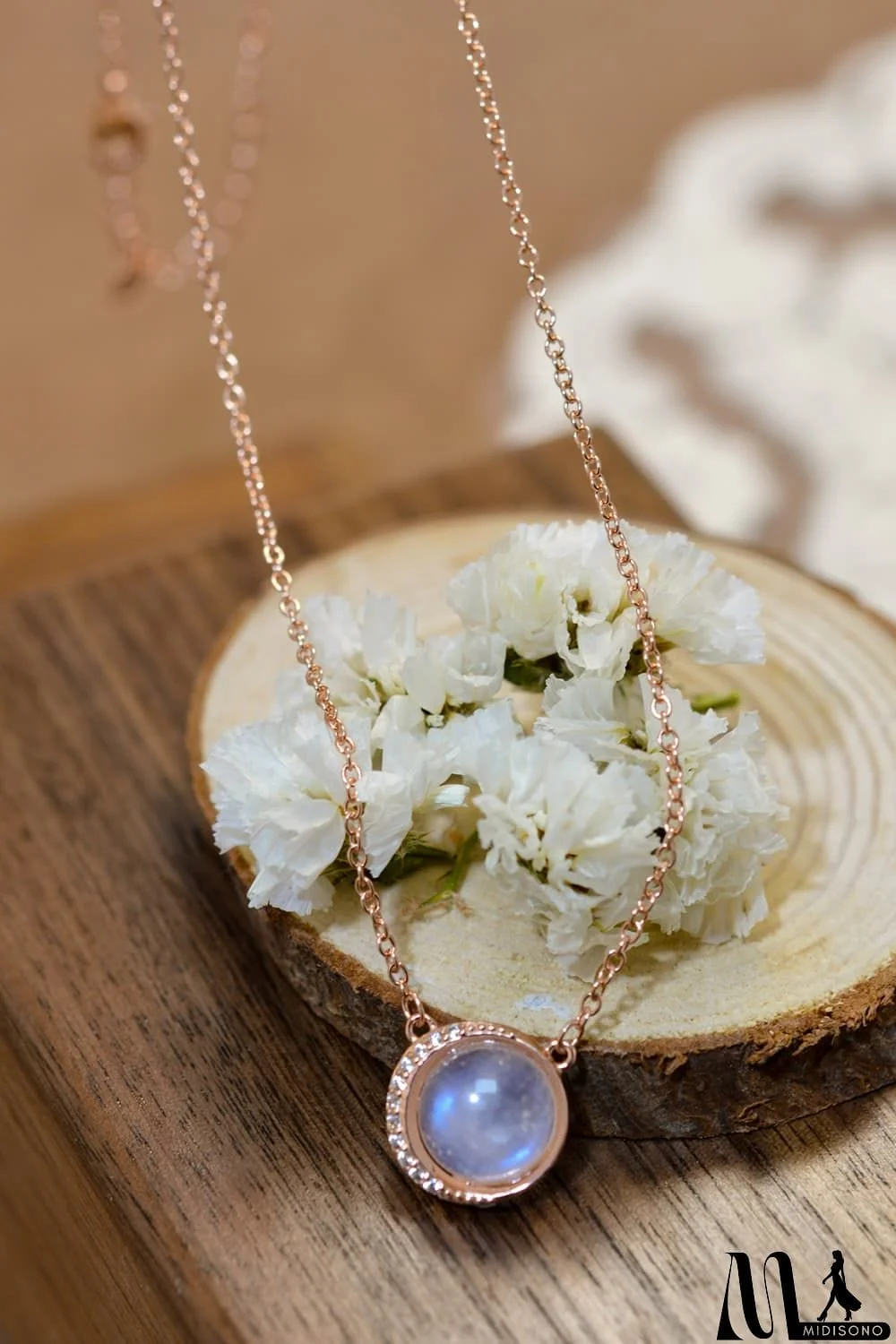 MidiSono - High Quality Natural Moonstone 18K Rose Gold-Plated 925 Sterling Silver Necklace