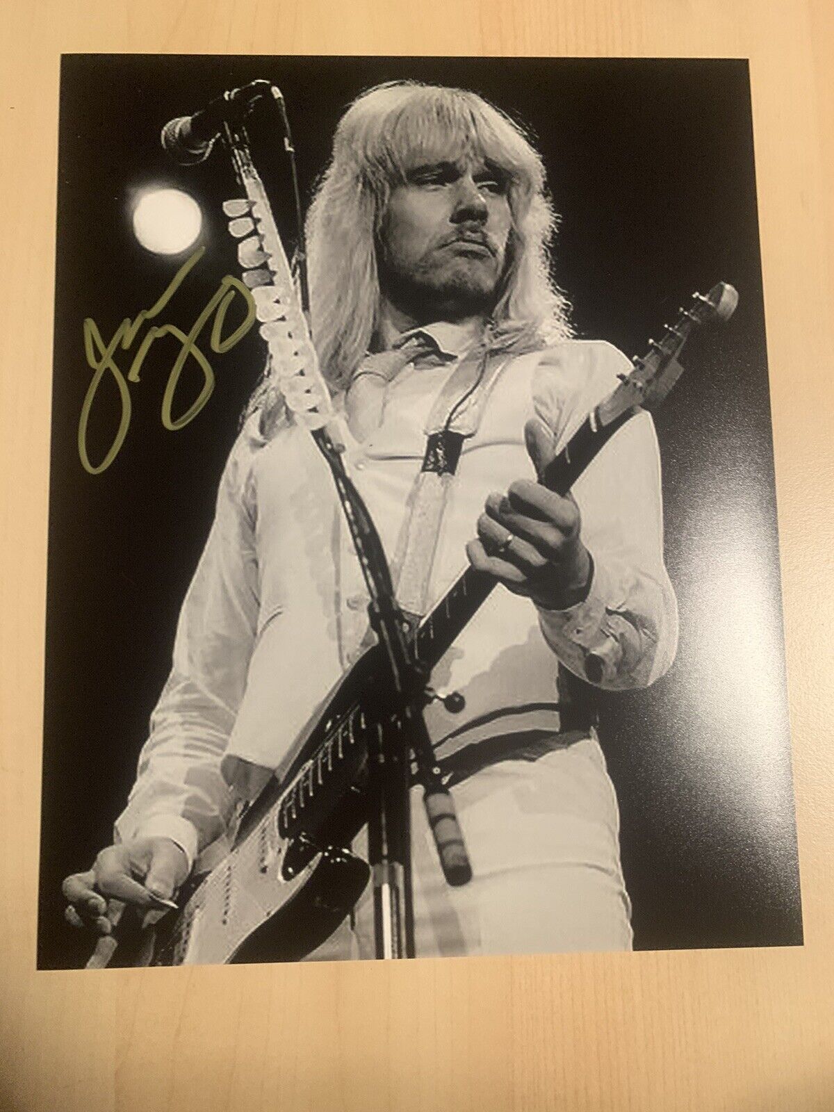 JAMES YOUNG HAND SIGNED 8x10 Photo Poster painting AUTOGRAPHED STYX ORIGINAL GUITARIST RARE COA