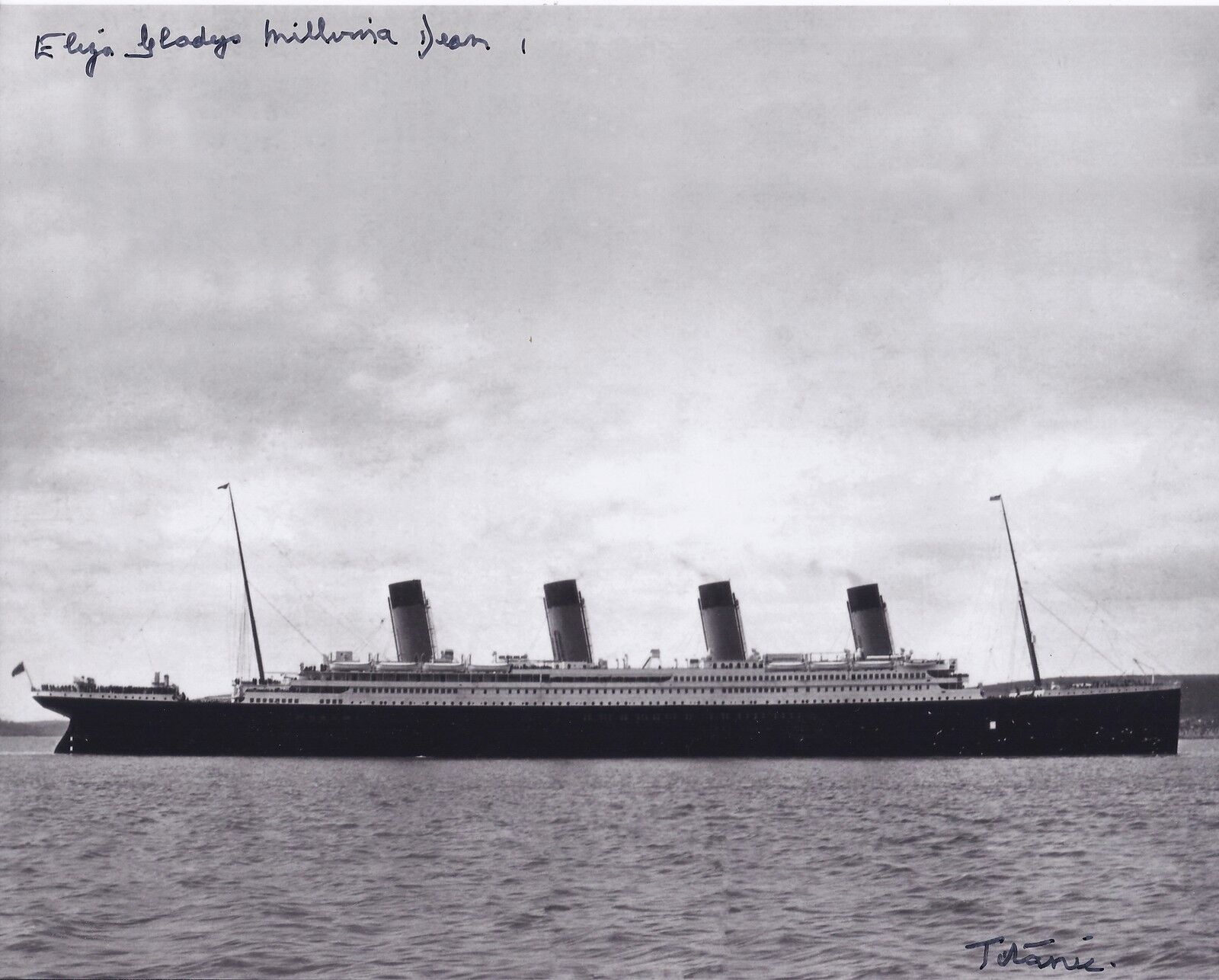MILLVINA DEAN SIGNED RMS TITANIC 8x10 Photo Poster painting 7 - UACC & AFTAL RD AUTOGRAPH
