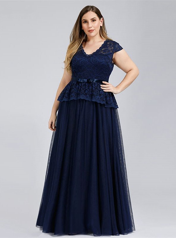 Navy Blue V-Neck Lace Plus Size Dress Online - lulusllly