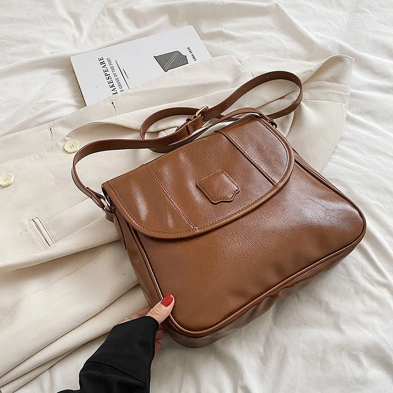 2024 New Niche Fashion Retro Large-capacity Briefcase