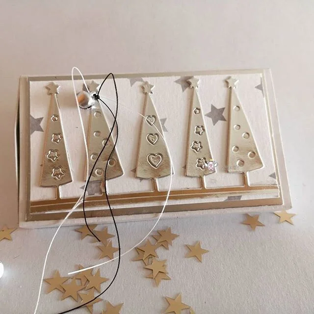 Piggy Craft metal cutting dies cut die mold New Christmas tree edge Scrapbook paper craft knife mould blade punch stencils dies