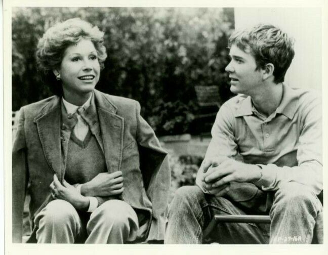 Mary Tyler Moore Timothy Hutton Ordinary People 1983 Original Press TV 7x9 Photo Poster painting