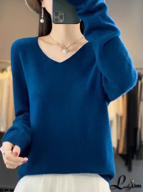 Modern and Fashionable Sweater