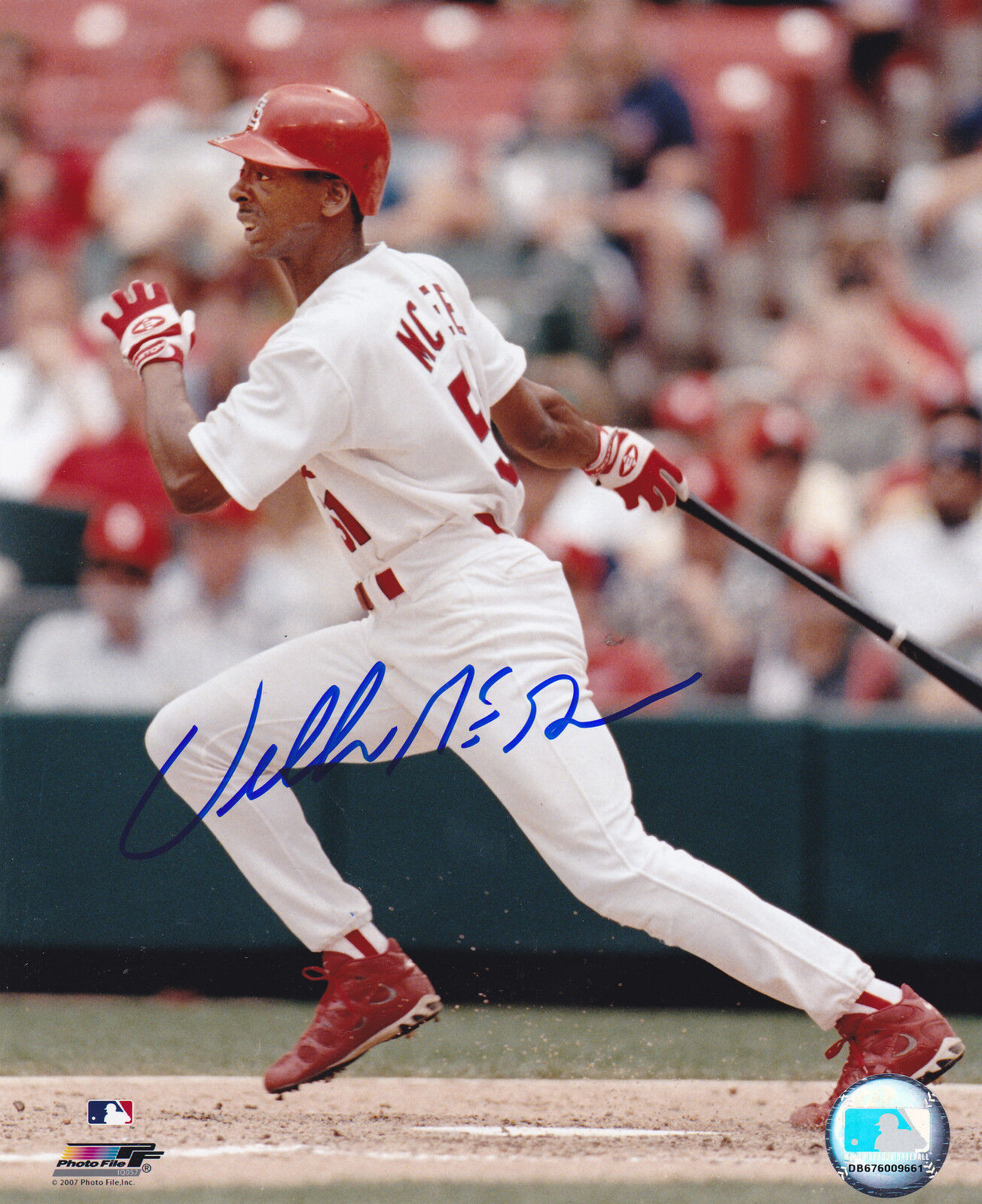 WILLIE MCGEE ST. LOUIS CARDINALS ACTION SIGNED 8x10