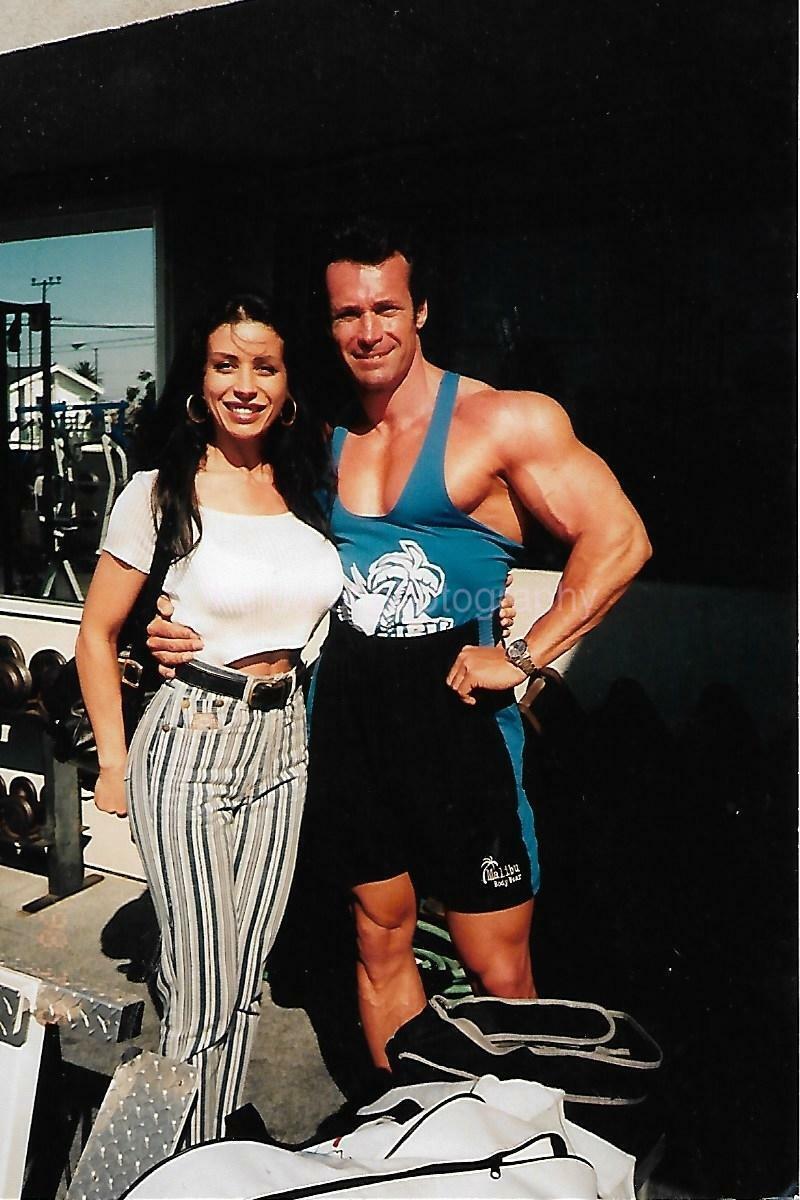 FOUND Photo Poster paintingGRAPH Color Portrait POWER COUPLE Original MUSCLE MAN WOMAN 21 50 L