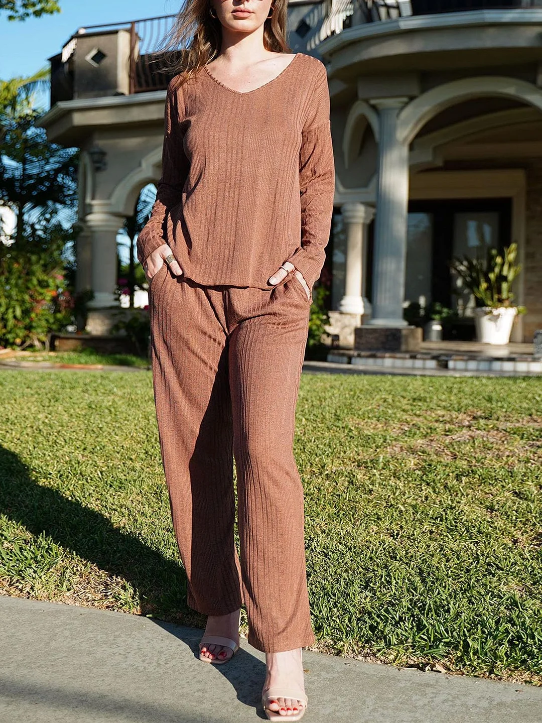 Women Half Sleeve V-neck Solid Color Dress