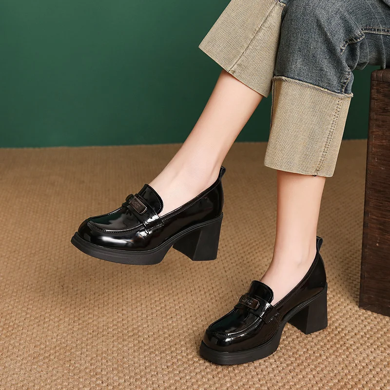 Yyvonne Layer Cowhite English Wind High-Heeled Shoes 2025 Spring New Thick-Heeled Fashion Shoes Comfortable Single Shoes