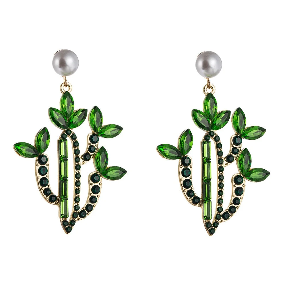 Dvacaman Cute Colorful Rhinestone Cactus Earrings for Women Boho Handmade Green Beaded Cactus Drop Dangle Earrings Jewelry Party