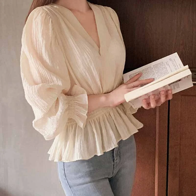 Blusas 2021 Spring Sweet Shirt Elegant Korean Style Pleated Casual Lady Tops V-neck Elastic Waist Puff Sleeve Blouse Women 12728