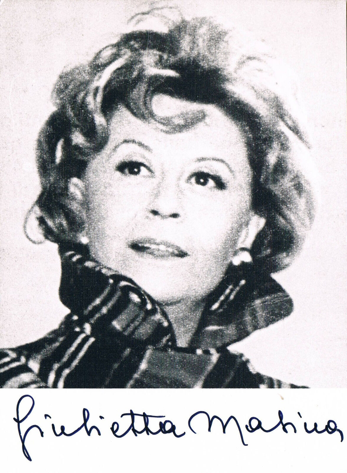 Giulietta Masina 1921-94 genuine autograph signed 4x6