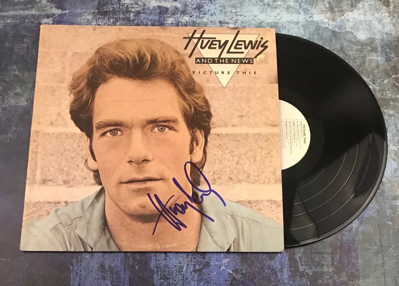 GFA Picture This and the News * HUEY LEWIS * Signed Record Album COA