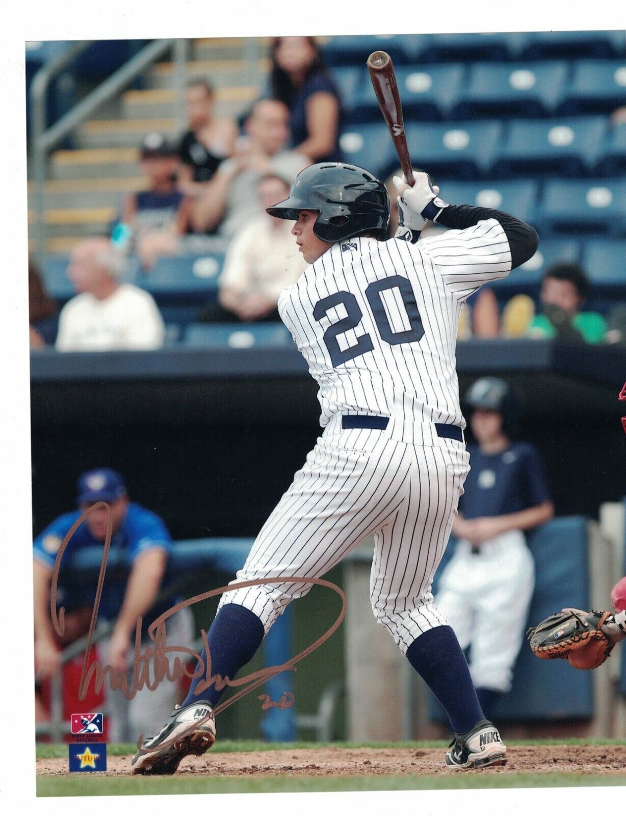 Matt Duran Staten Island Yankees Signed 8 x 10