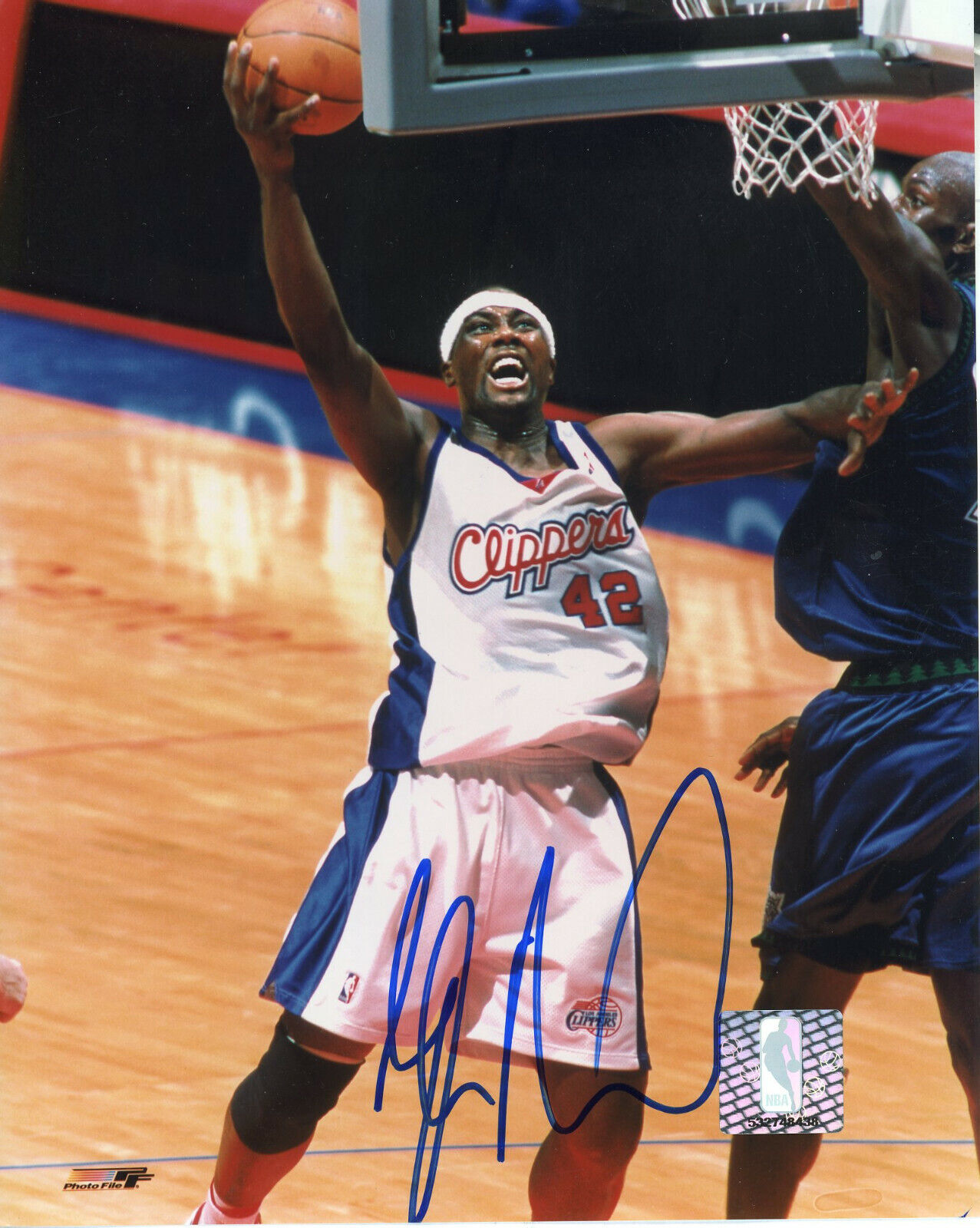 Elton Brand Autographed 8x10 Los Angeles Clippers#S1340