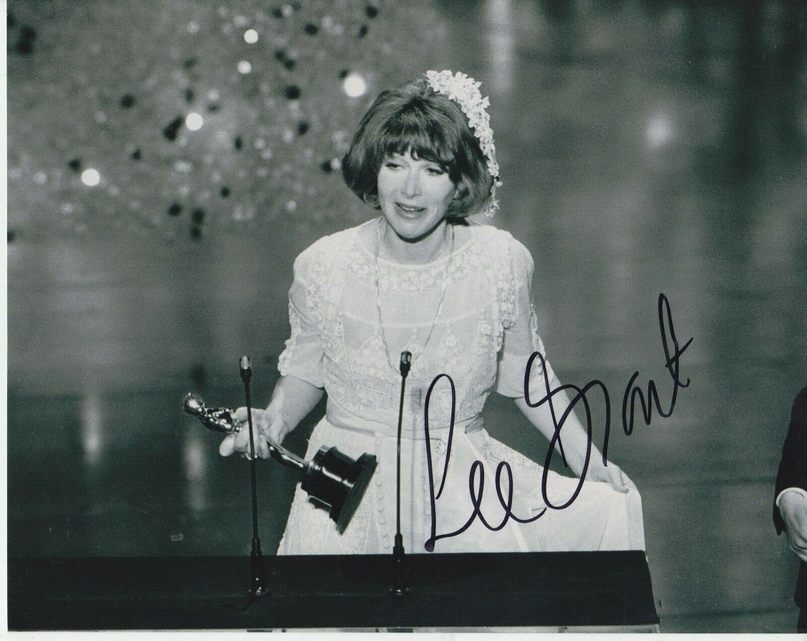 Lee Grant 8x10 Signed Photo Poster painting w/ COA #1