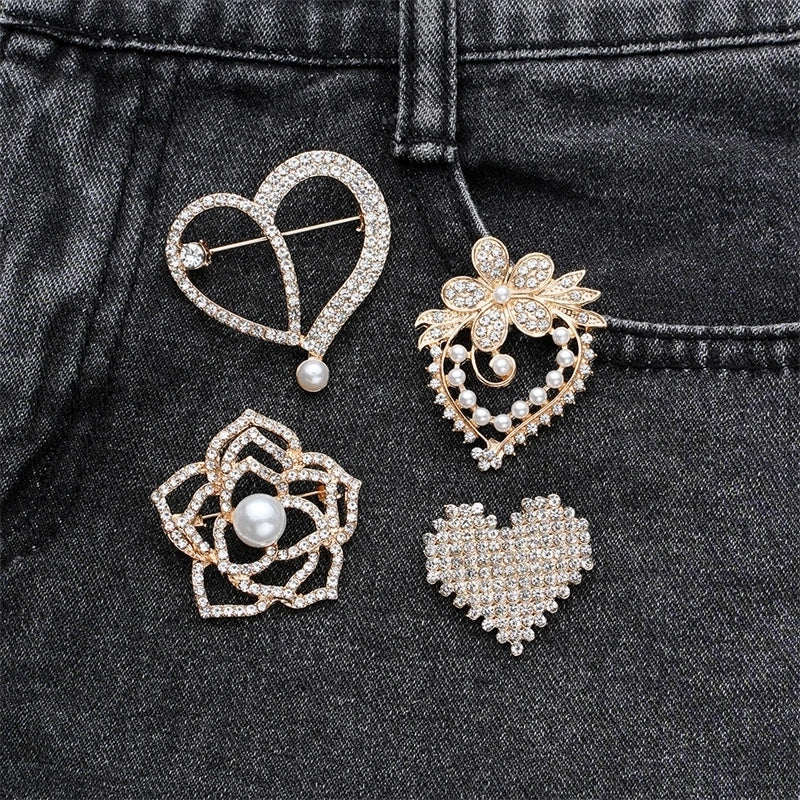 Elegant Sweet Shiny Heart Shape Flower Alloy Inlay Rhinestones Pearl Women’s Brooches