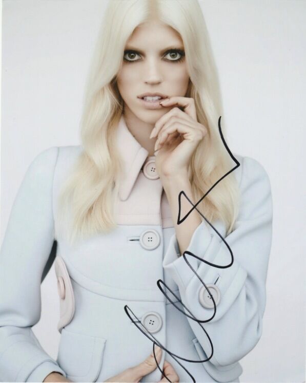 Devon Windsor Autographed Signed 8x10 Photo Poster painting COA