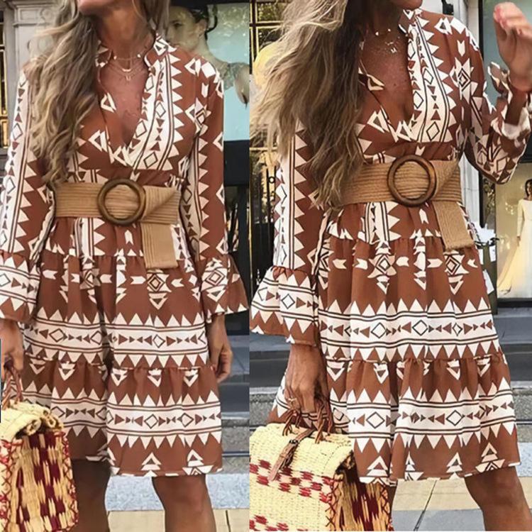 Women Half Sleeve V-neck Solid Color Dress