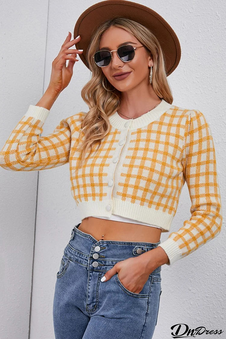 Plaid Buttoned Cropped Cardigan