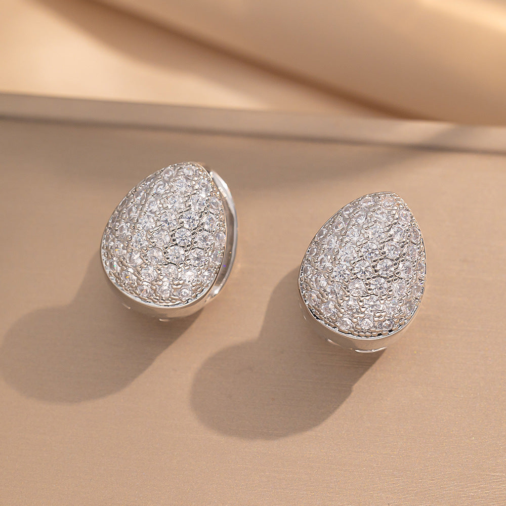 2 Pieces Moderate Luxury Flower Copper Diamond Inlay Stud Earrings