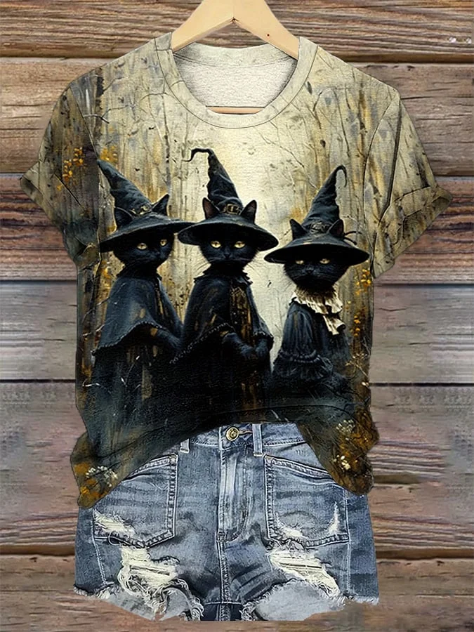Women's Witchy Black Cats Print Casual Tee