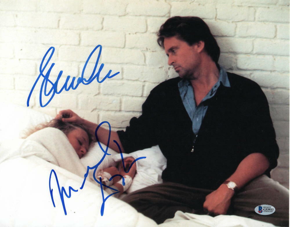 MICHAEL DOUGLAS & GLENN CLOSE SIGNED AUTOGRAPHED 11x14 Photo Poster painting - FATAL ATTRACTION