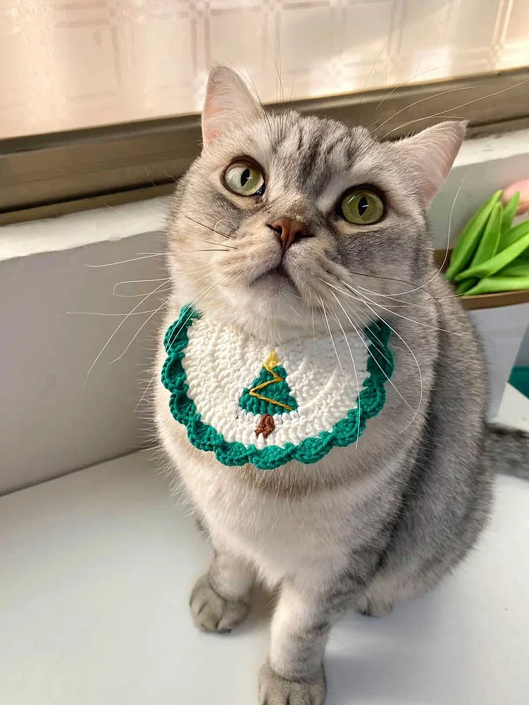 Lulusnow Handmade Green/Red Christmas Tree Crochet Pet Collars/ Pet Holiday Outfit/ Festive Pet Accessories/ Gift For Pet
