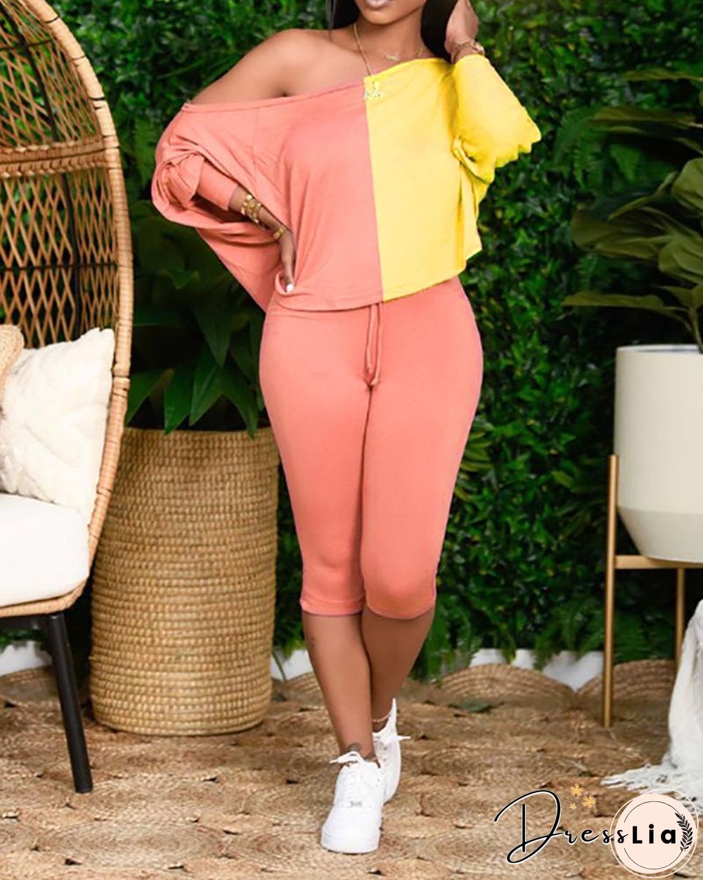 Long Sleeve Colorblock Top & Drawstring Pants Set