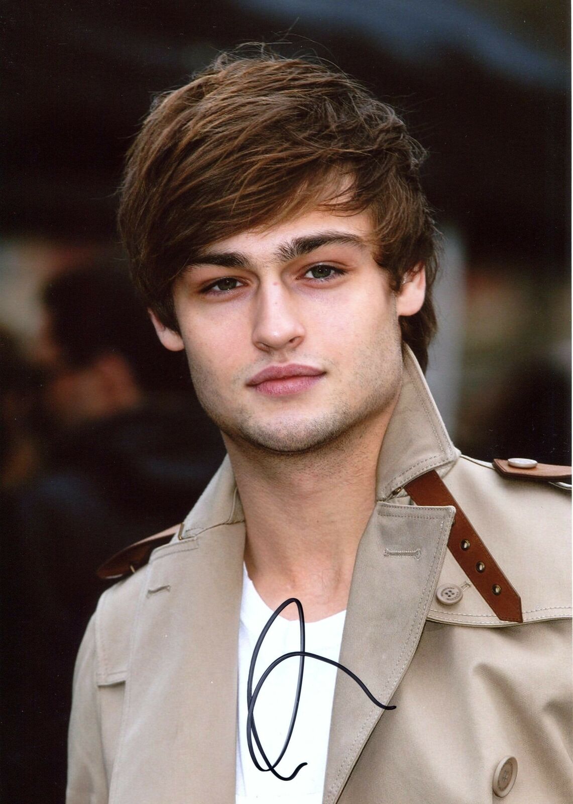 ACTOR Douglas Booth autograph, IP signed Photo Poster painting