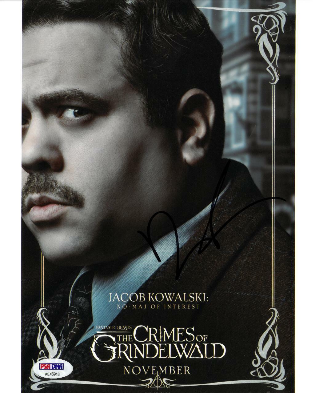 Dan Fogler Signed The Crimes of Grindelwald Auto 8x10 Photo Poster painting PSA/DNA #AE45918