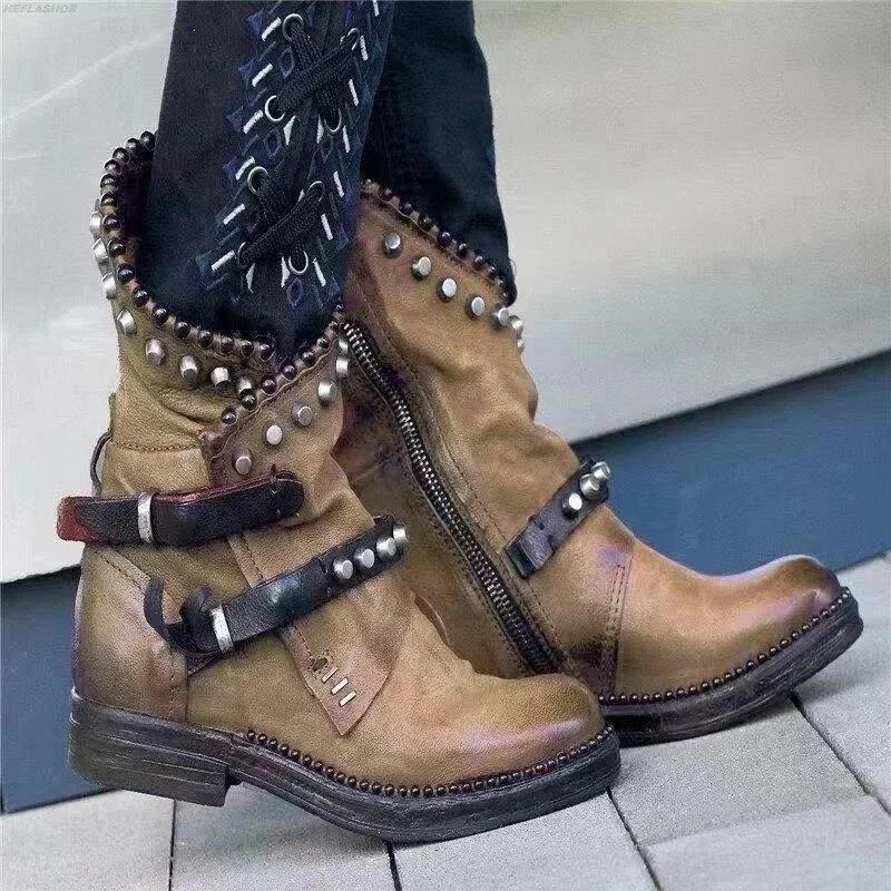 Woman Western Retro Studded Boots