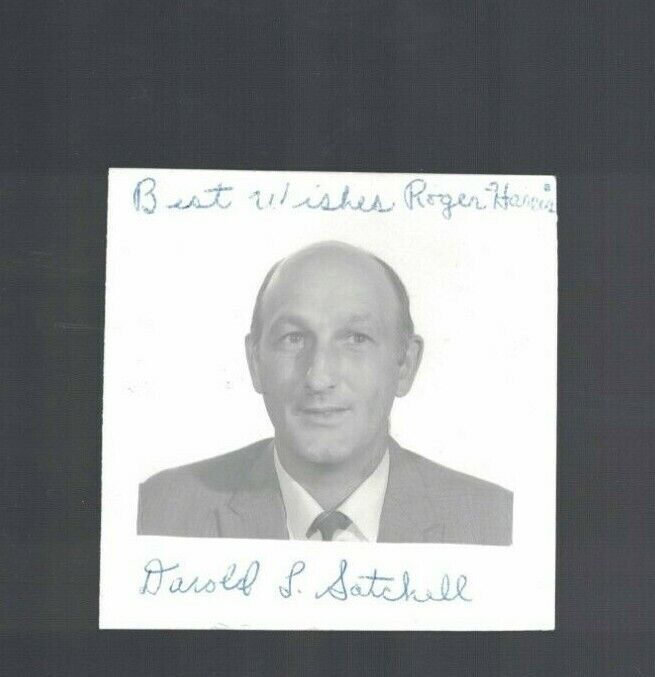 Darold Satchell MLB Umpire 3 Square Vintage Signed Photo Poster painting RH