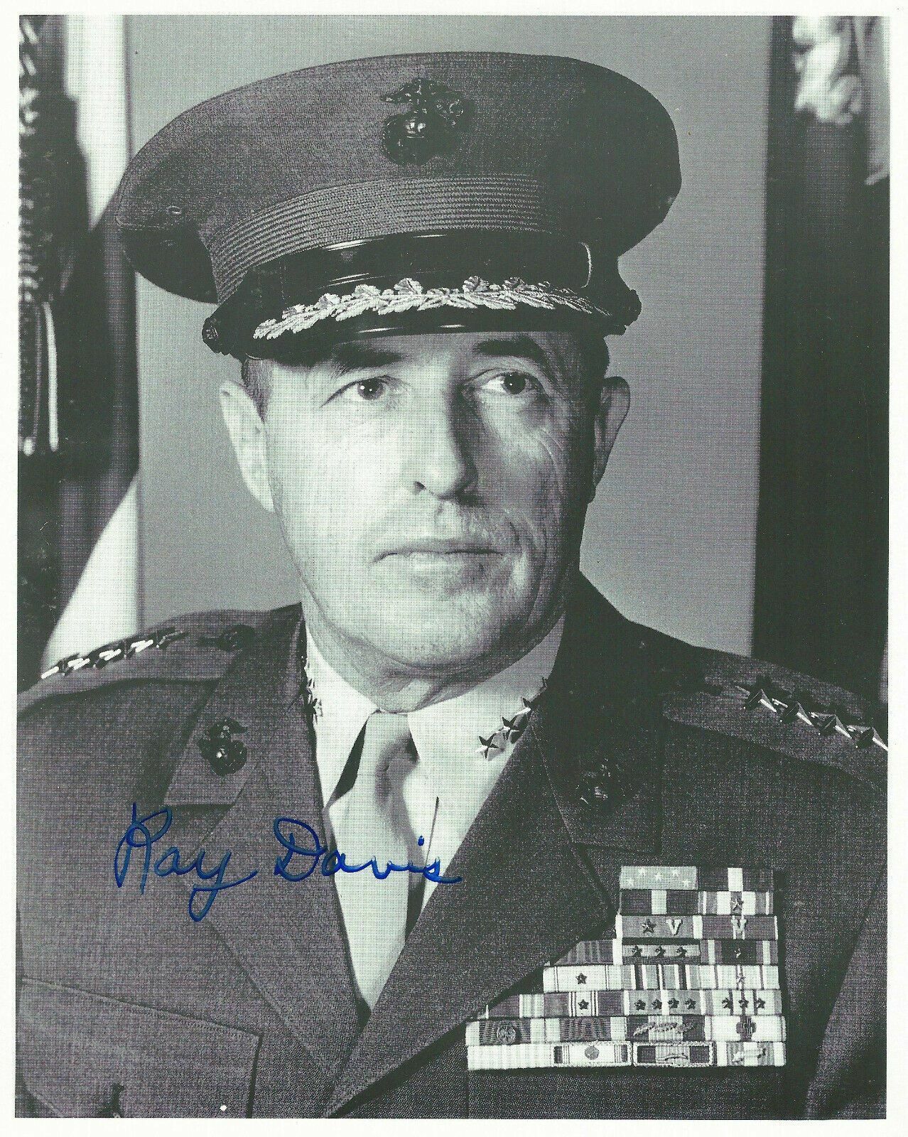 4 Star General Raymond Ray Gilbert Davis: Autographed Signed 8x10 Photo Poster painting Picture