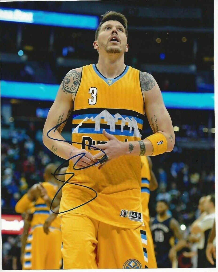 Mike Miller autographed 8x10 Denver NuggetsC561