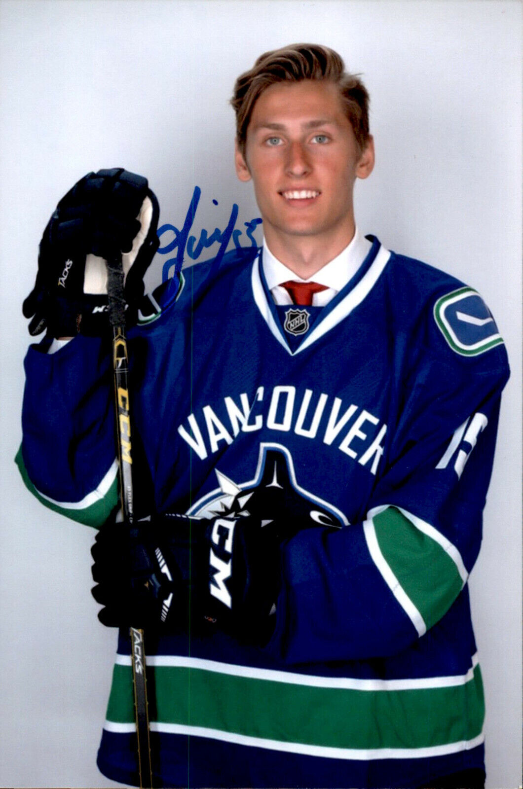 Guillaume Brisebois SIGNED 4x6 Photo Poster painting VANCOUVER CANUCKS