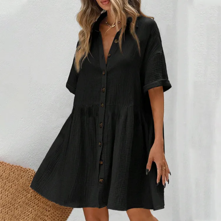 Abito midi con colletto a camicia, maniche corte e bottoni
